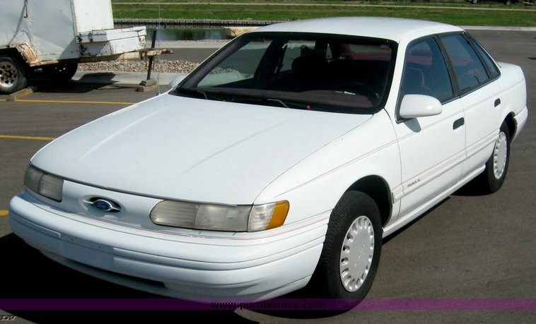 1993 FORD TAURUS