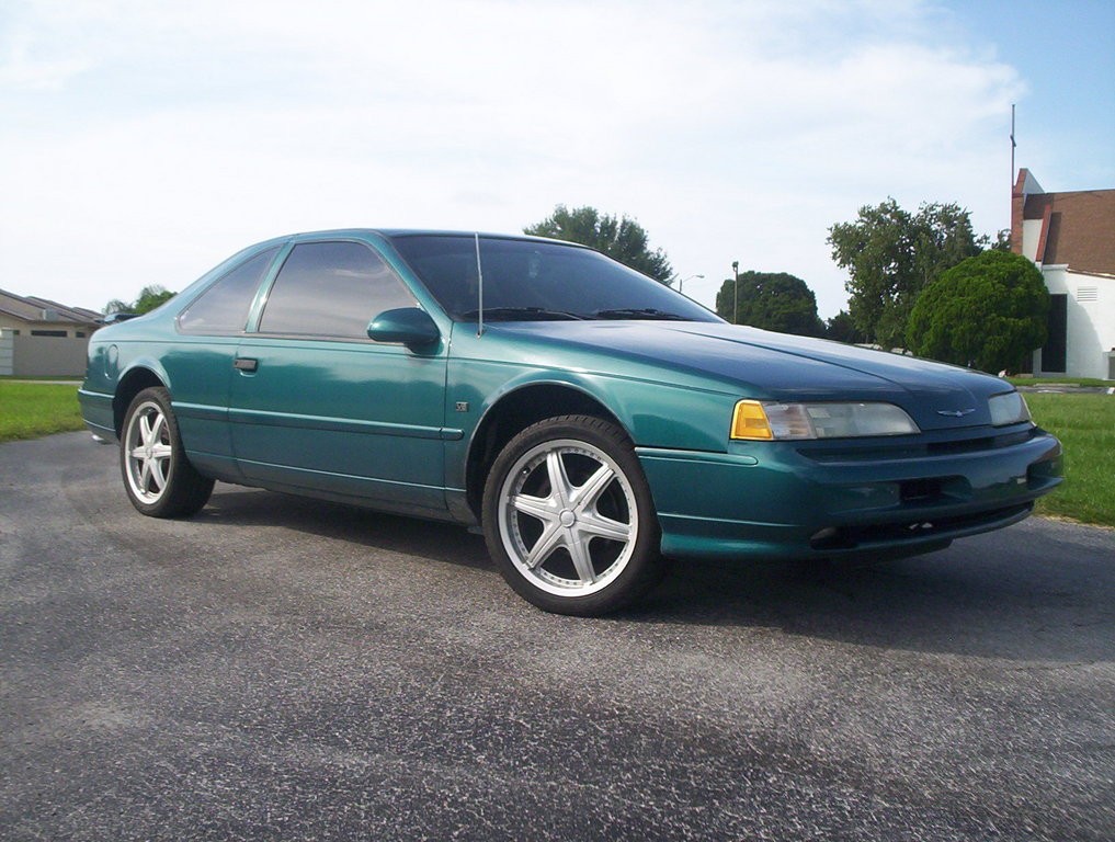 1993 FORD THUNDERBIRD