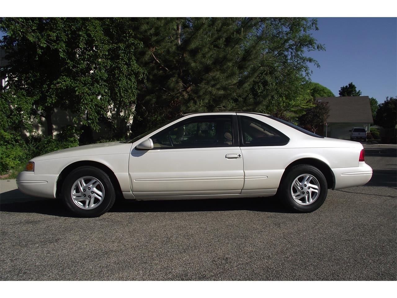 1996 FORD THUNDERBIRD