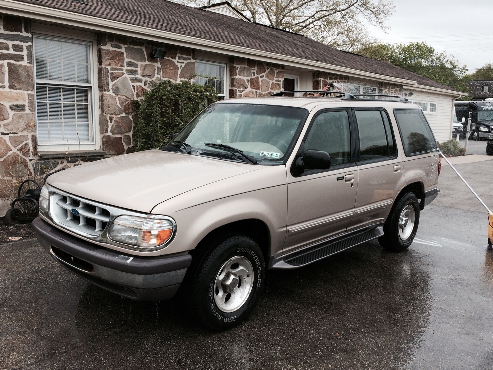 1997 FORD EXPLORER