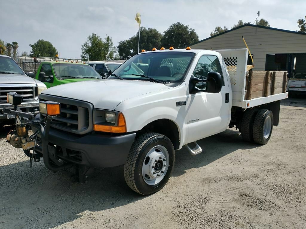 2001 FORD F-550