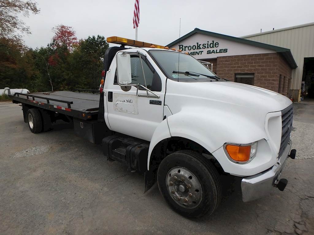2001 FORD F-650