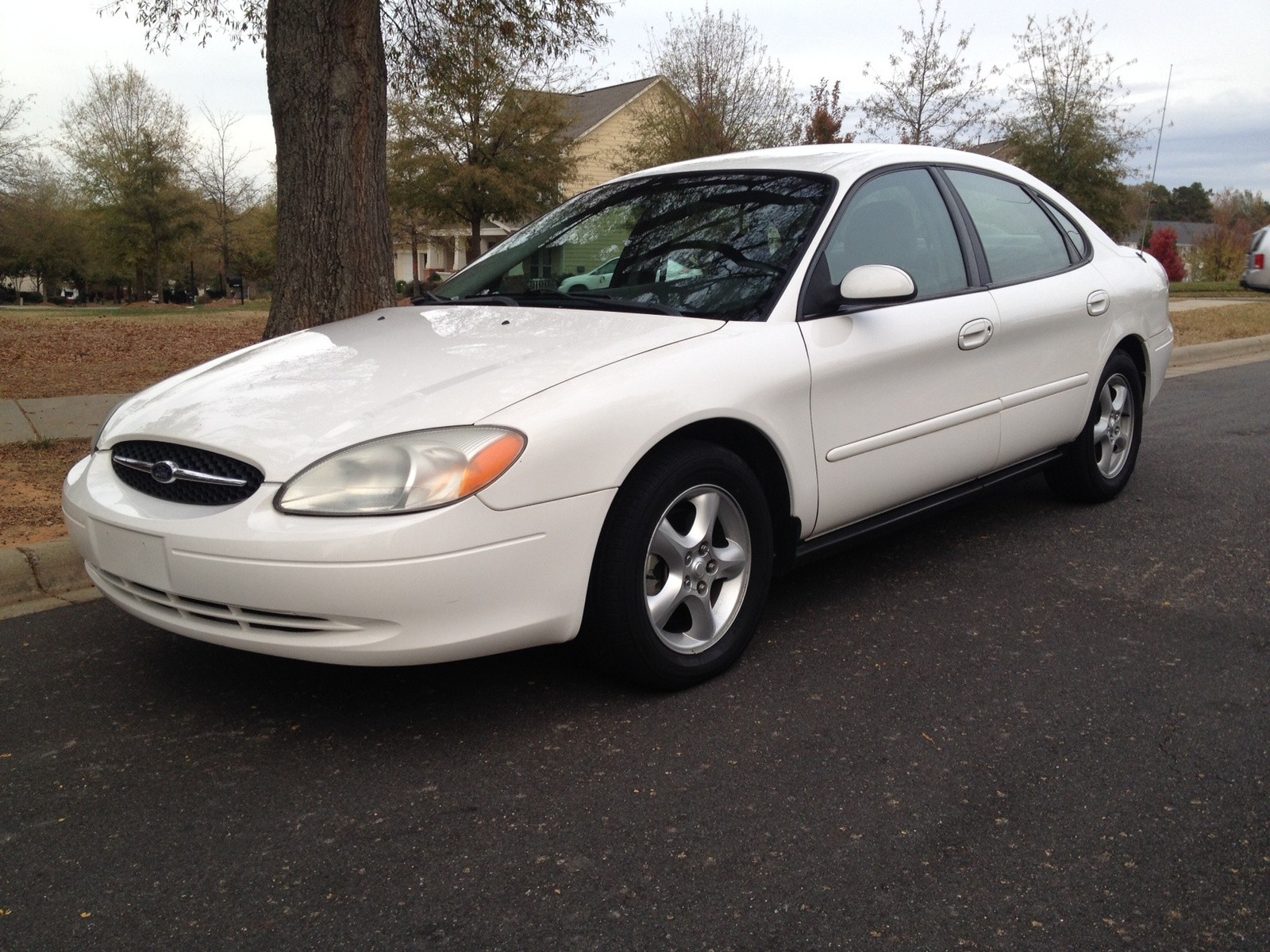 2001 FORD TAURUS