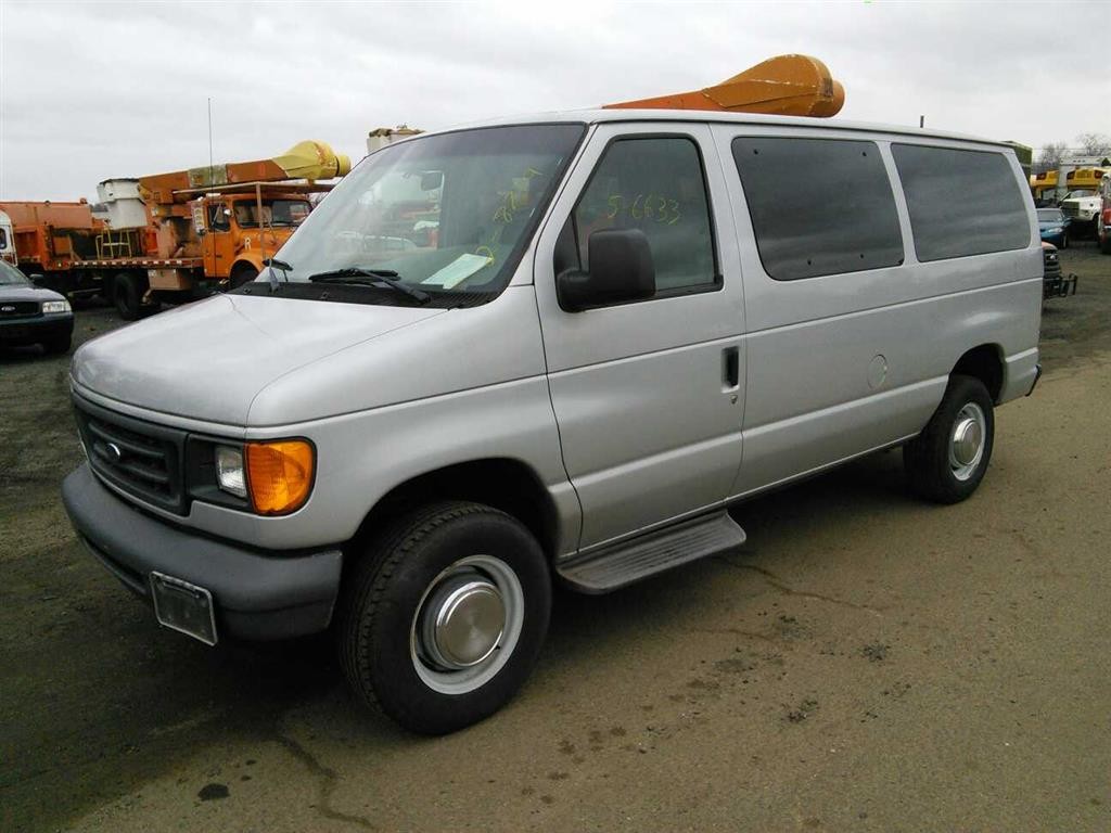 2006 FORD E-350