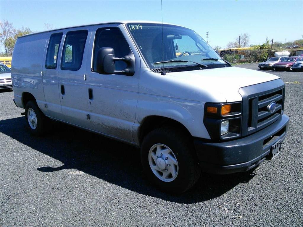 2008 FORD E-250