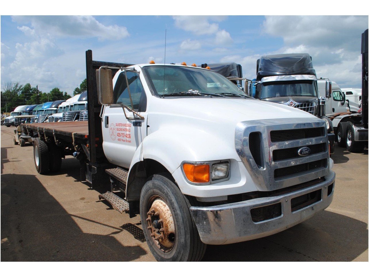 2011 FORD F-750