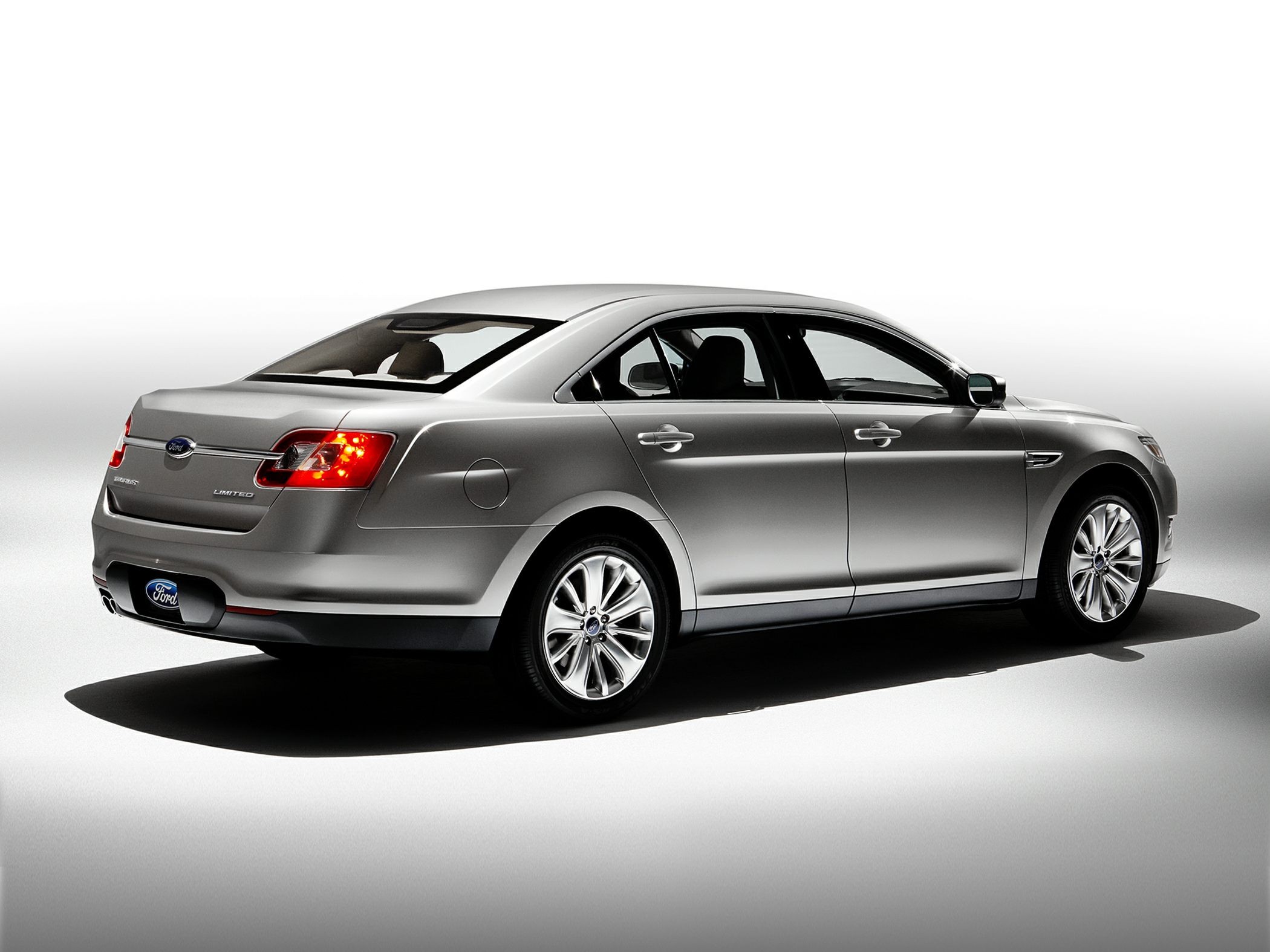 2011 FORD TAURUS