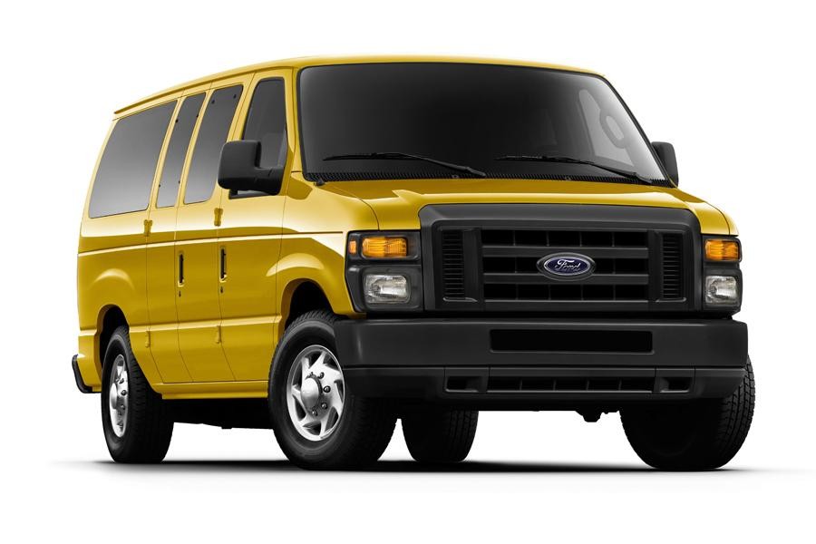 2013 FORD E-350