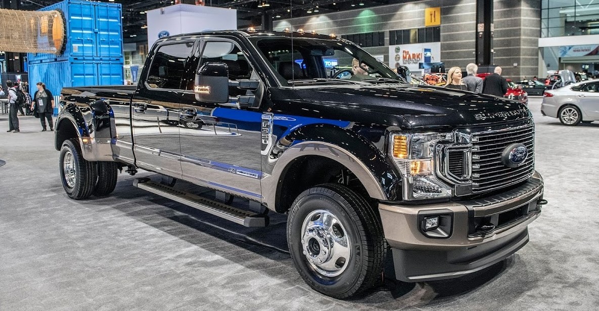 2022 FORD E-350